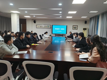 相约周三║人人可做大先生——梁丰高中开展青年教师专业发展主题研讨活动　 