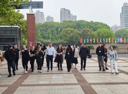 友校重逢，共研共进 | 英国汉普郡帕克学校师生代表团到访梁丰高中